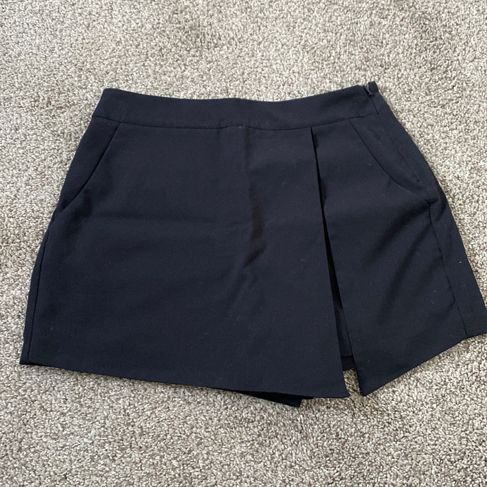 Black skort (skirt,short)